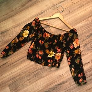 Floral off the shoulder goddess Sleeve Crop Top